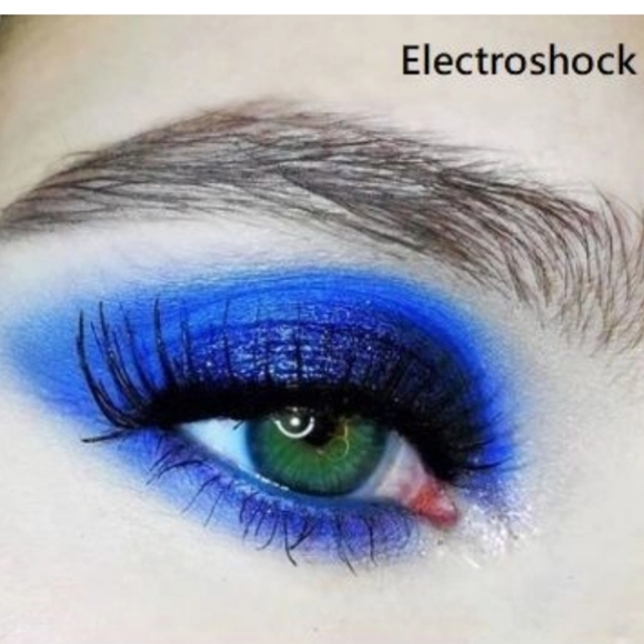 NYX Professional makeup Hot Singles eyeshadow - Picture 1 of 9